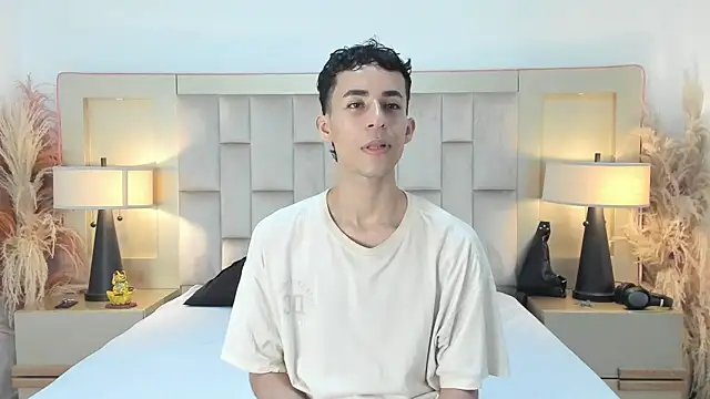 Zahir Ashar online show from April 1, 12:00 am