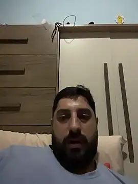 Snapshot of Sedutor69- chatting on October 28, 6:17 am Sedutor69- online show from October 28, 6:17 am