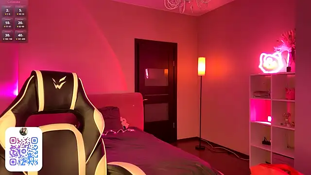 EvaPeace online show from March 1, 8:22 pm