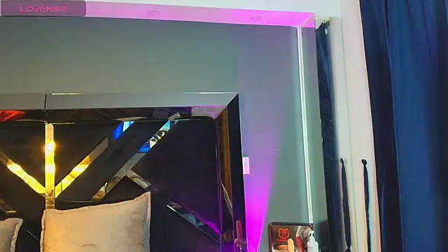 Snapshot of Adara_Ferrara chatting on June 11, 12:43 am Adara Ferrara online show from June 11, 12:43 am