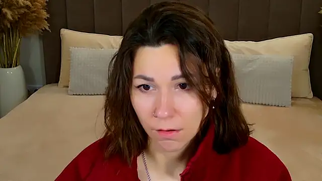 Snapshot of EdenSolis chatting on February 16, 10:00 am EdenSolis online show from February 16, 10:00 am