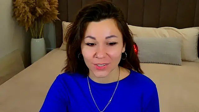 Snapshot of EdenSolis chatting on March 1, 9:33 am EdenSolis online show from March 1, 9:33 am