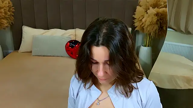 EdenSolis online show from March 23, 7:34 am