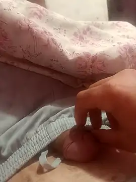 Alexszader36 online show from April 8, 9:59 pm