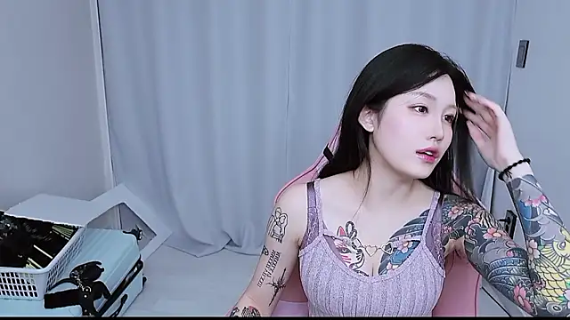 MISA 02 online show from December 17, 12:22 pm