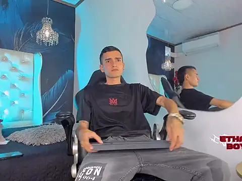 Ethan Boy  online show from February 10, 8:13 pm