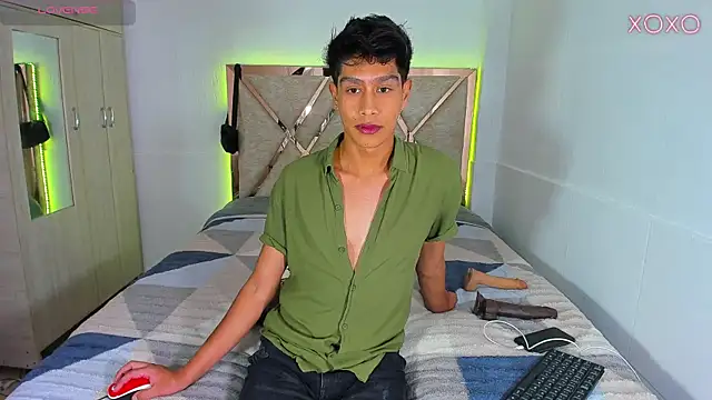 Jacovo2002 online show from October 9, 9:46 pm