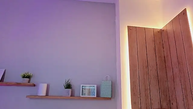 shainadavis online show from February 8, 3:10 am