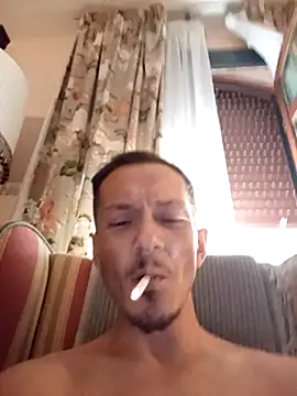 Snapshot of Graimito chatting on April 25, 4:48 pm Graimito online show from April 25, 4:48 pm