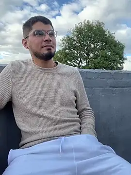 mirallesandbig online show from November 2, 9:17 pm