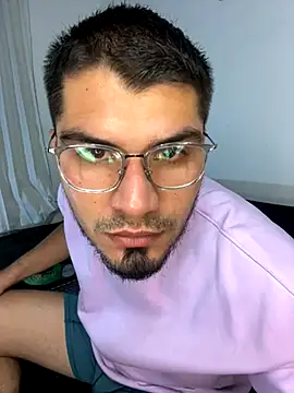 mirallesandbig online show from November 4, 11:04 pm