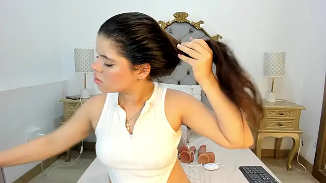 Snapshot of mary_joseph chatting on December 19, 8:05 pm mary joseph online show from December 19, 8:05 pm