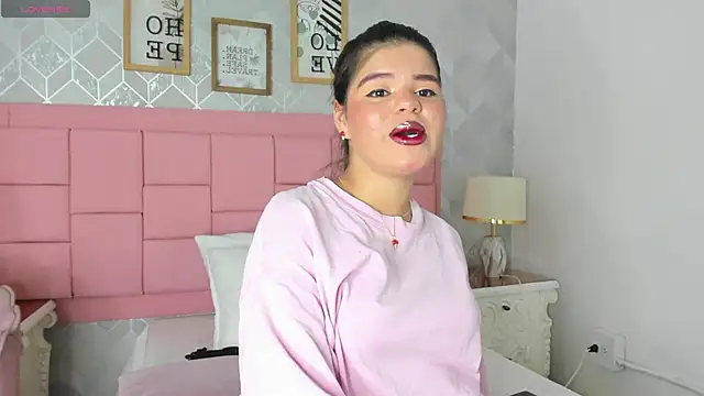 Snapshot of mary_joseph chatting on February 10, 3:43 am mary joseph online show from February 10, 3:43 am