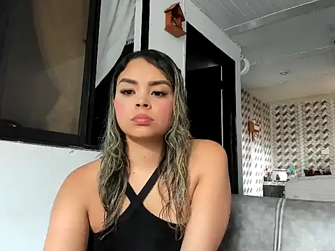 Snapshot of sarita-moree chatting on May 21, 1:18 pm sarita-moree online show from May 21, 1:18 pm