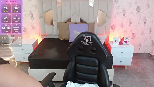 MARIANA TAY1 online show from November 4, 3:05 am