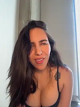 Snapshot of Lolathebaddie chatting on May 12, 4:48 pm Lolathebaddie online show from May 12, 4:48 pm