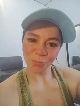 disneey2888 online show from October 15, 3:45 pm