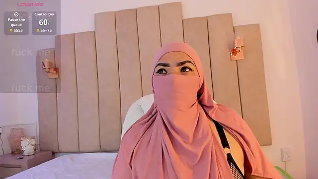  naylaa  online show from November 30, 4:05 am