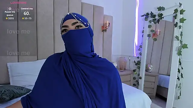  naylaa  online show from February 7, 3:32 am