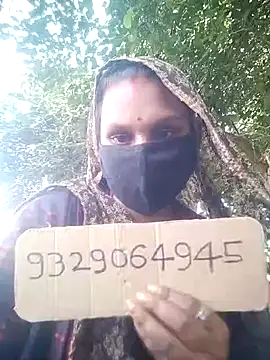 Snapshot of rasmi_powar chatting on October 17, 9:12 am rasmi powar online show from October 17, 9:12 am