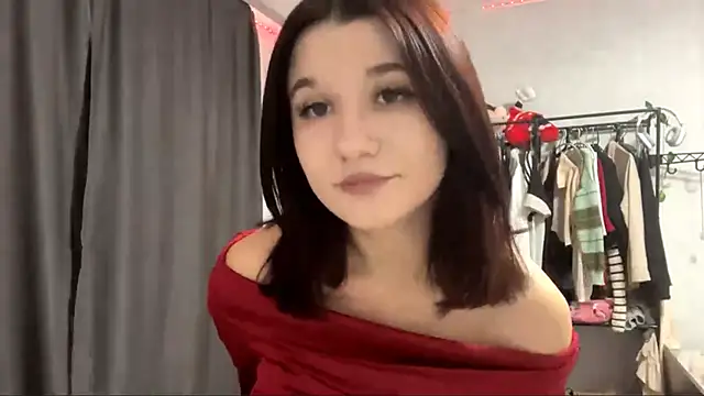Snapshot of ElsieZuno chatting on October 14, 12:06 pm ElsieZuno online show from October 14, 12:06 pm