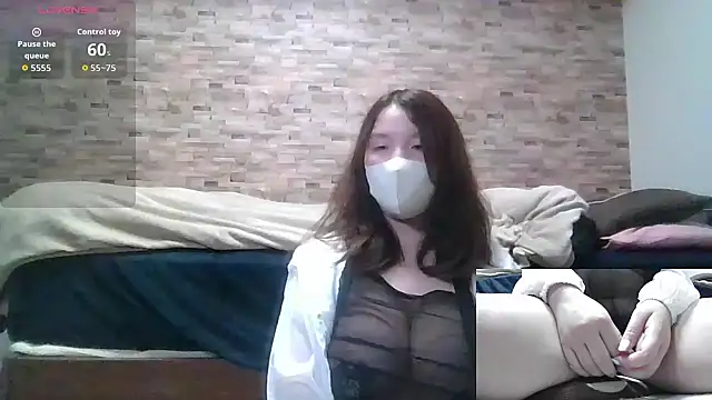 Snapshot of anananna1010 chatting on October 14, 1:23 pm anananna1010 online show from October 14, 1:23 pm