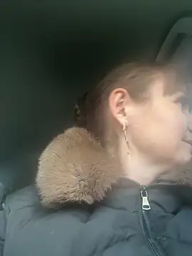 Butterfly8385 online show from February 14, 1:19 pm