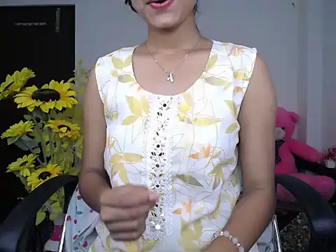 Snapshot of Hot_Kareena chatting on October 20, 5:52 am Hot Kareena online show from October 20, 5:52 am