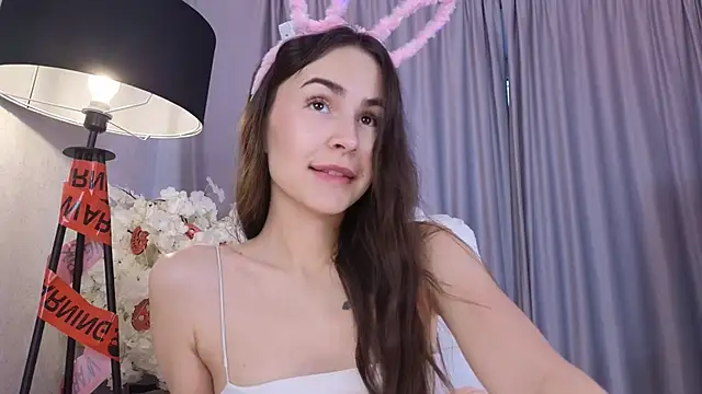 LionKierra online show from November 1, 4:14 am