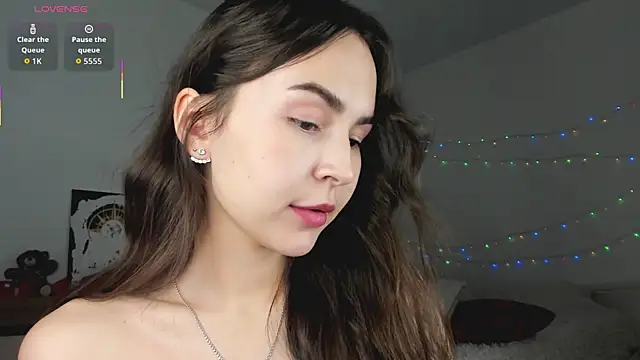 LionKierra online show from January 8, 5:21 am