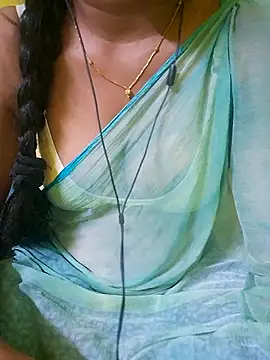 Snapshot of tamil_kanaka chatting on June 9, 5:02 pm tamil kanaka online show from June 9, 5:02 pm