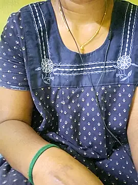 Snapshot of tamil_kanaka chatting on July 14, 3:11 am tamil kanaka online show from July 14, 3:11 am
