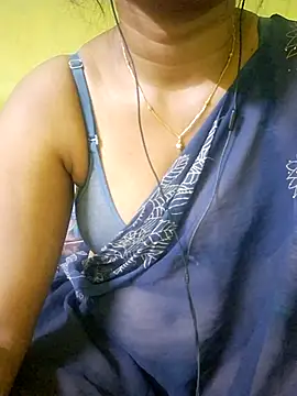 Snapshot of tamil_kanaka chatting on July 18, 9:24 am tamil kanaka online show from July 18, 9:24 am