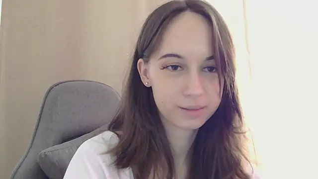 VeraLush online show from March 13, 11:50 am