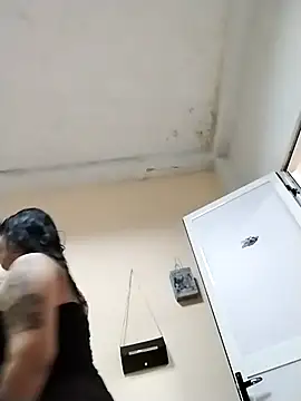 Laikerxxx online show from November 10, 4:33 am