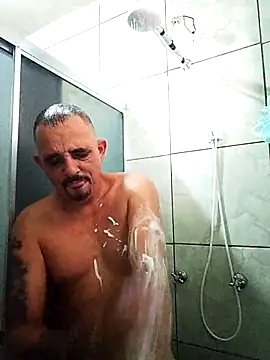 Snapshot of MORENORC79 chatting on April 5, 1:52 pm MORENORC79 online show from April 5, 1:52 pm