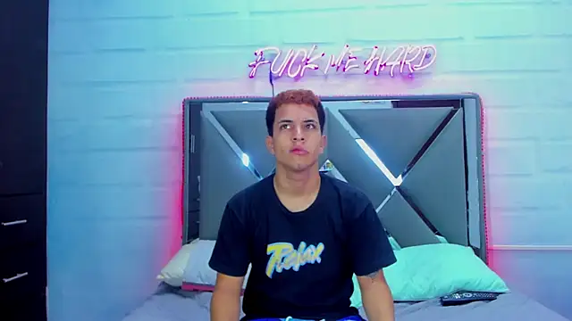 Innocent Room1 online show from October 26, 6:58 pm