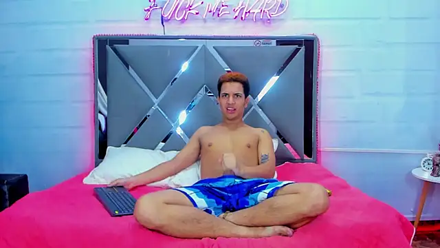 Innocent Room1 online show from November 4, 7:46 pm