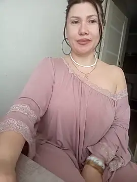 Ambika beauty online show from April 6, 8:26 am