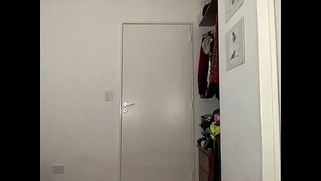 absoluthorrorfield online show from December 16, 8:47 pm