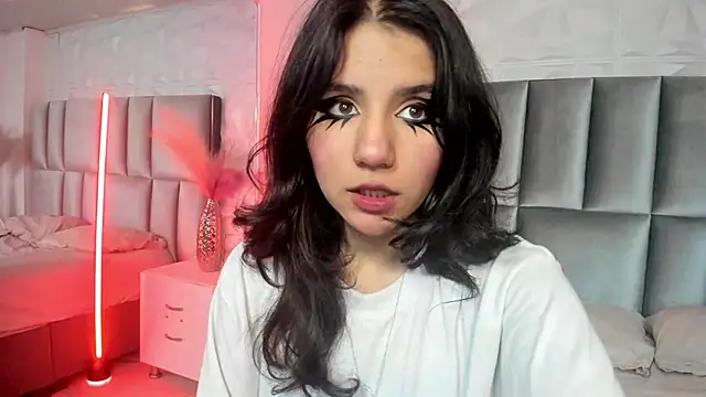 HollyPeach online show from February 11, 7:19 pm