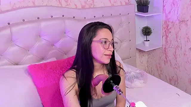 GabbiePrice online show from February 9, 2:21 pm