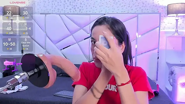 GabbiePrice online show from March 21, 12:10 pm