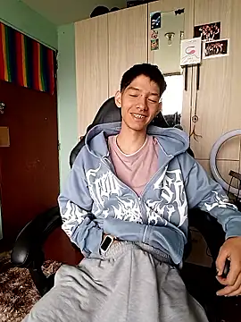 heyy noah11 online show from January 6, 7:17 pm