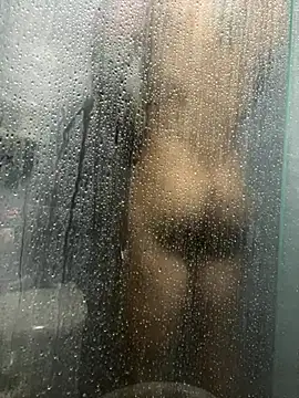 Molotov Explosive online show from November 9, 9:46 pm