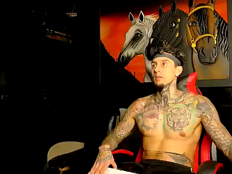 Molotov Explosive online show from November 14, 8:51 pm