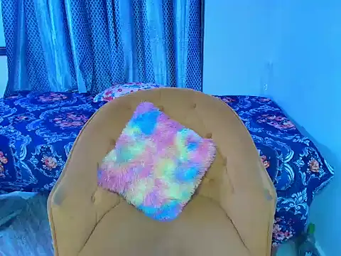 Snapshot of hii_tanisha chatting on June 24, 5:17 am hii tanisha online show from June 24, 5:17 am