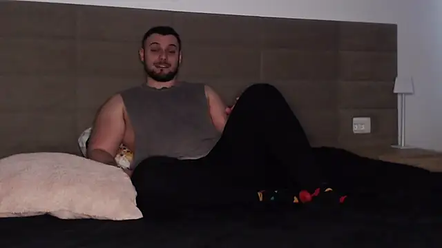 Snapshot of BriannSmith chatting on February 27, 1:33 pm BriannSmith online show from February 27, 1:33 pm