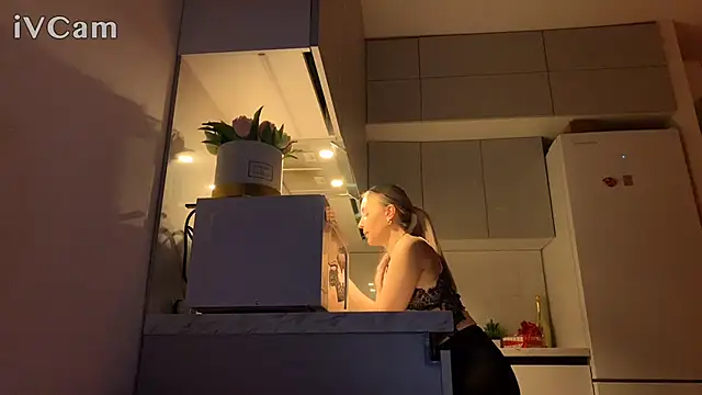 Snapshot of Biryanna chatting on February 22, 9:57 pm Biryanna online show from February 22, 9:57 pm