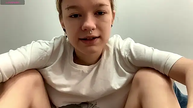 LorRebak online show from October 15, 10:37 am